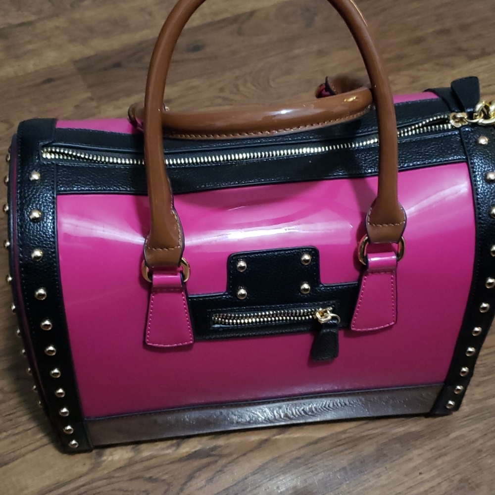 Pink Dasien Purse NEW
